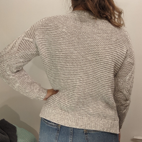 3 for 15 🎉 Noisy May white/grey cableknit sweater - Picture 2 of 3